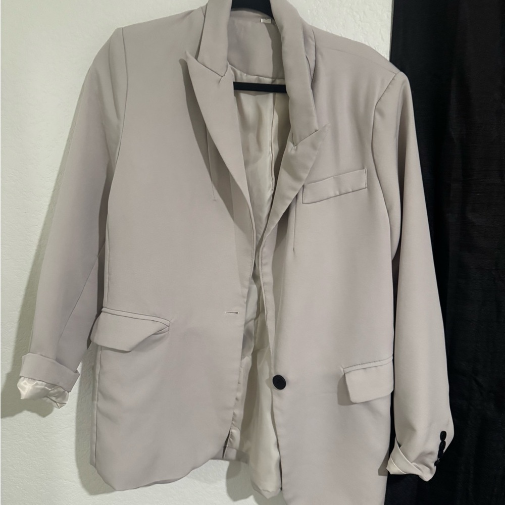 SHEIN Cream Tailored Blazer